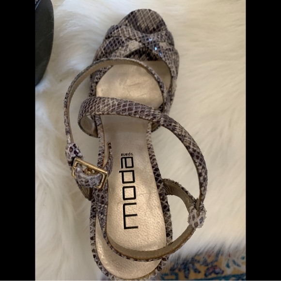 MODA Snake Skin Print Strappy Around Ankle Stiletto High Heels NWOT Size 6.5 - Picture 3 of 10